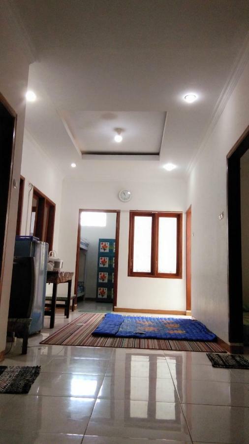 Hotel Jiddan Syariah Redpartner Lembang Exterior foto